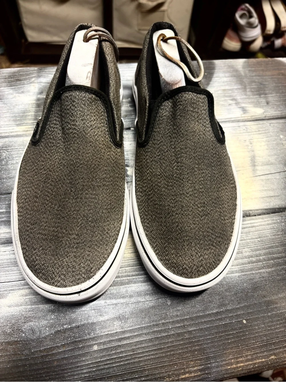 Vans Slip Ons Gray & black slip-on sneakers with textured fabric M9.5